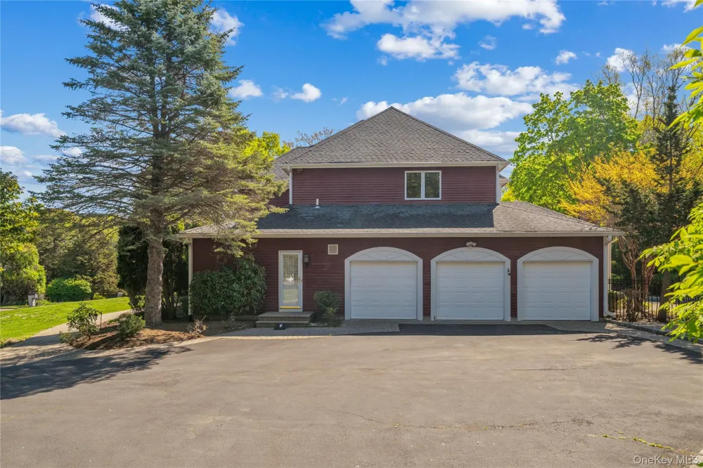 8 China Lane East Setauket, NY 11733
