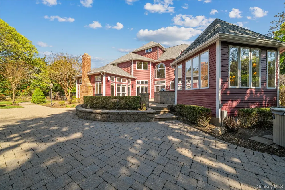 8 China Lane East Setauket, NY 11733