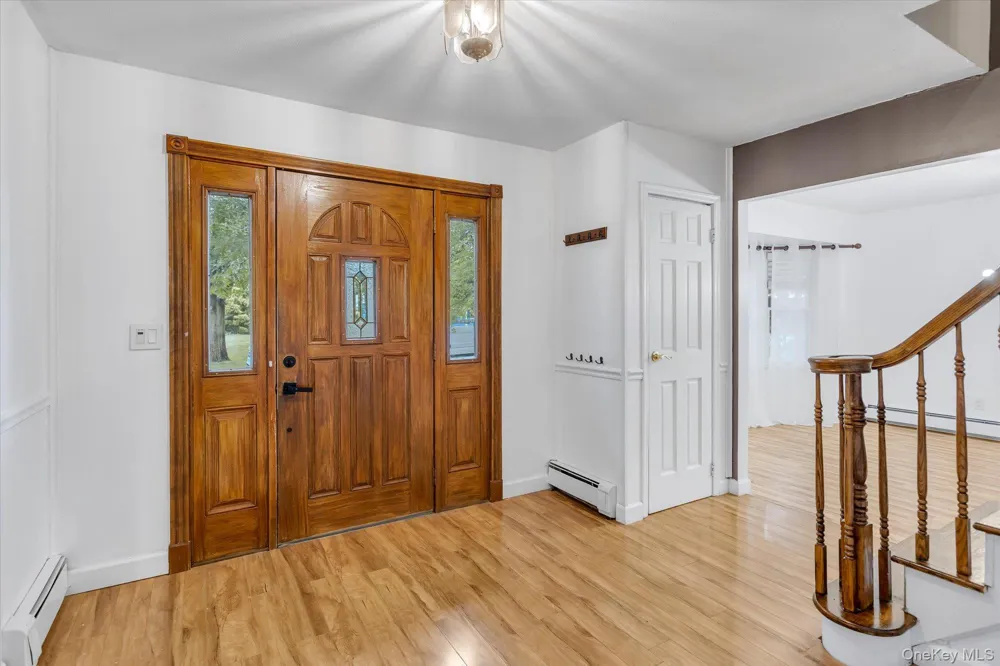 8 Julia Circle East Setauket, NY 11733
