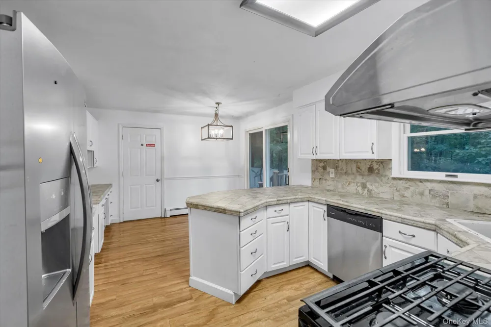 8 Julia Circle East Setauket, NY 11733