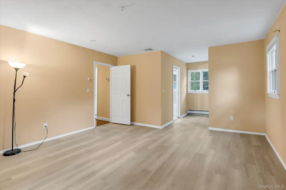 8 Julia Circle East Setauket, NY 11733
