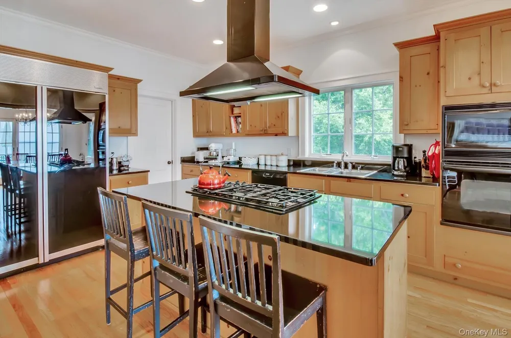 4705 Nassau Point Road Cutchogue, NY 11935