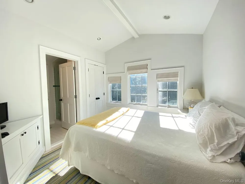 4705 Nassau Point Road Cutchogue, NY 11935