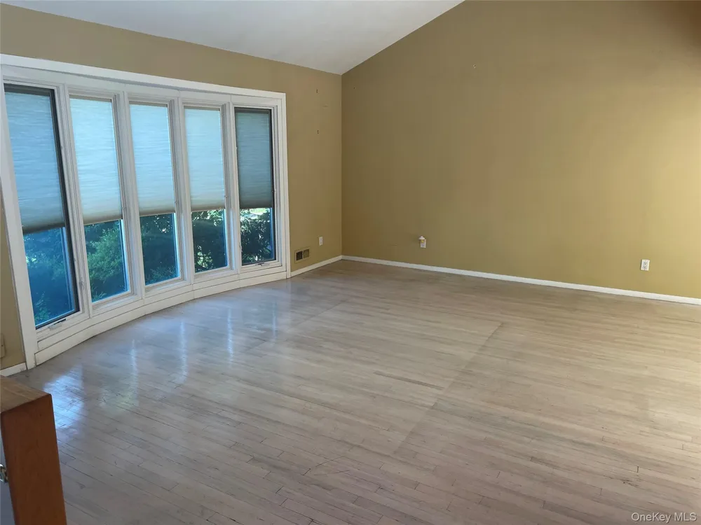 239 Hungry Harbor Road North Woodmere, NY 11581