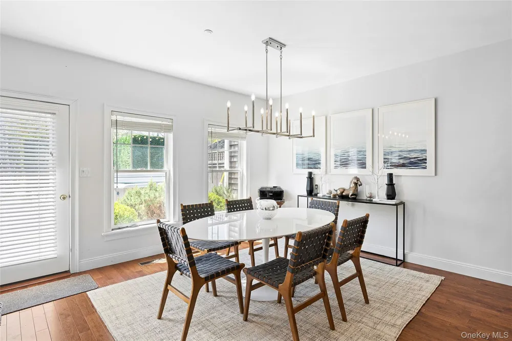 22 Gianna Court Southampton, NY 11968
