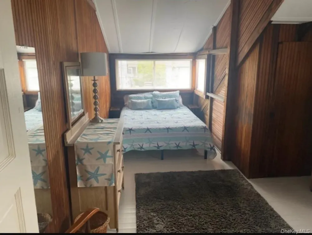 919 Evergreen Walk Ocean Beach, NY 11770