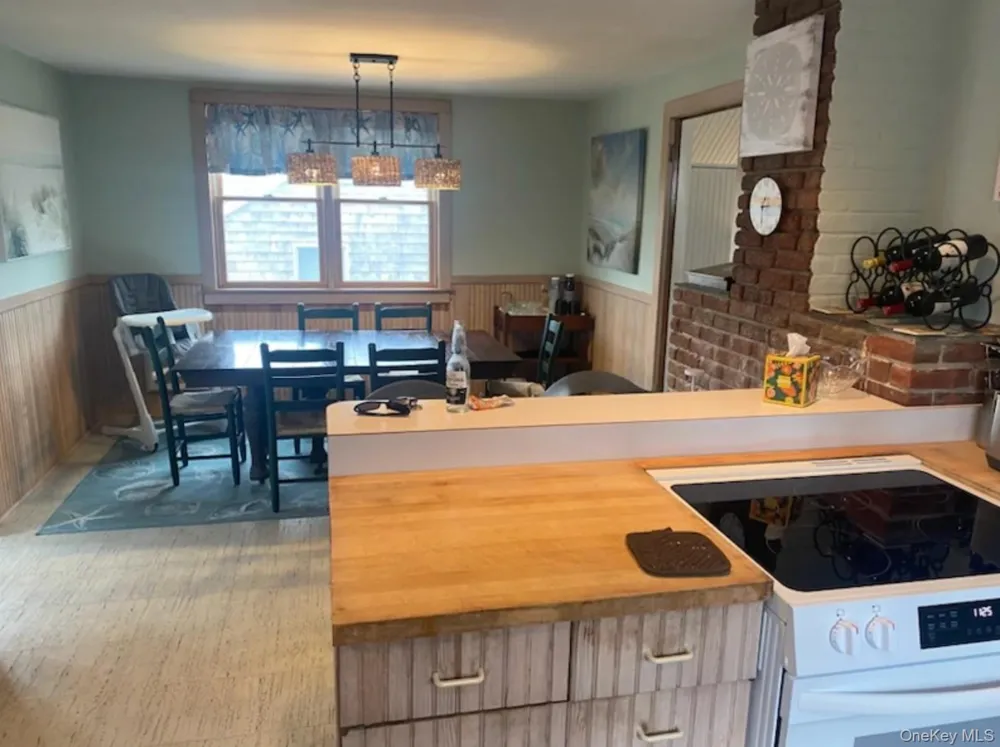 919 Evergreen Walk Ocean Beach, NY 11770