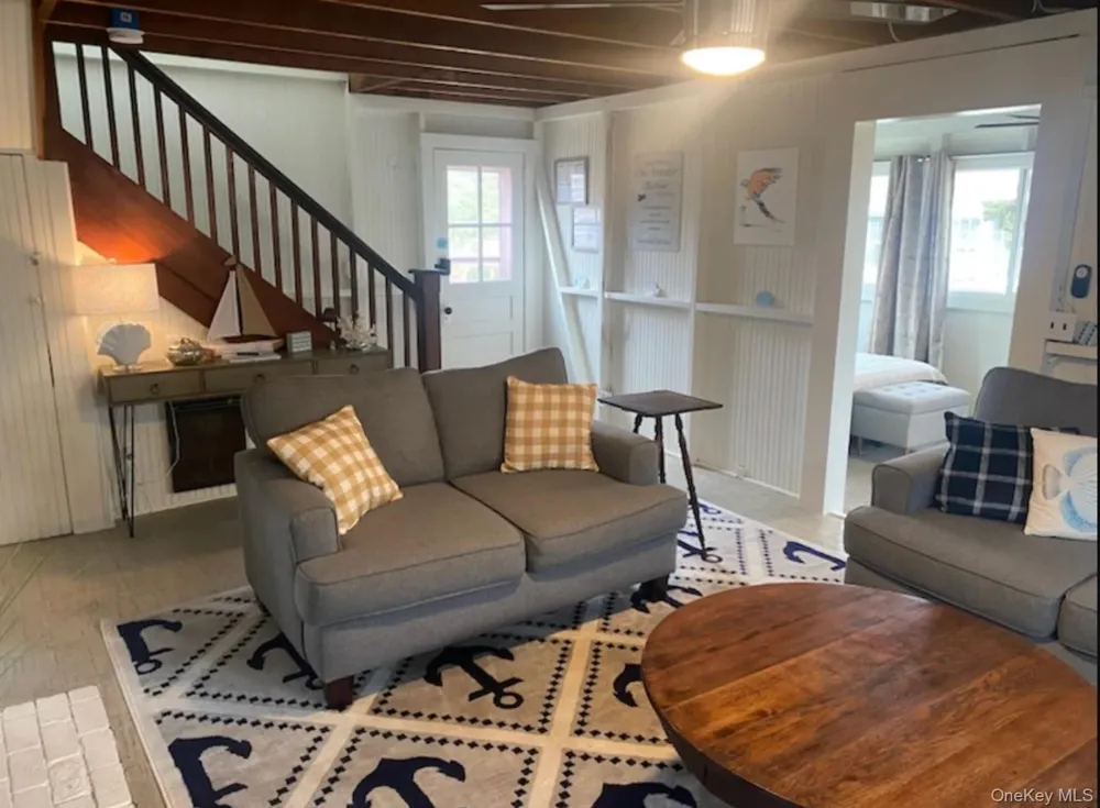 919 Evergreen Walk Ocean Beach, NY 11770