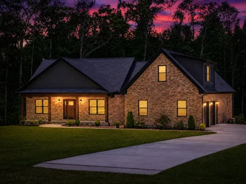 2200 Little Texas Rd