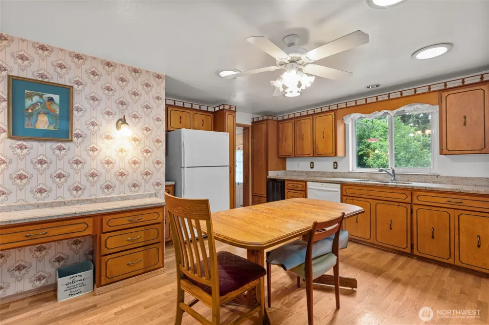 6353 School Street SW Lakewood, WA 98499