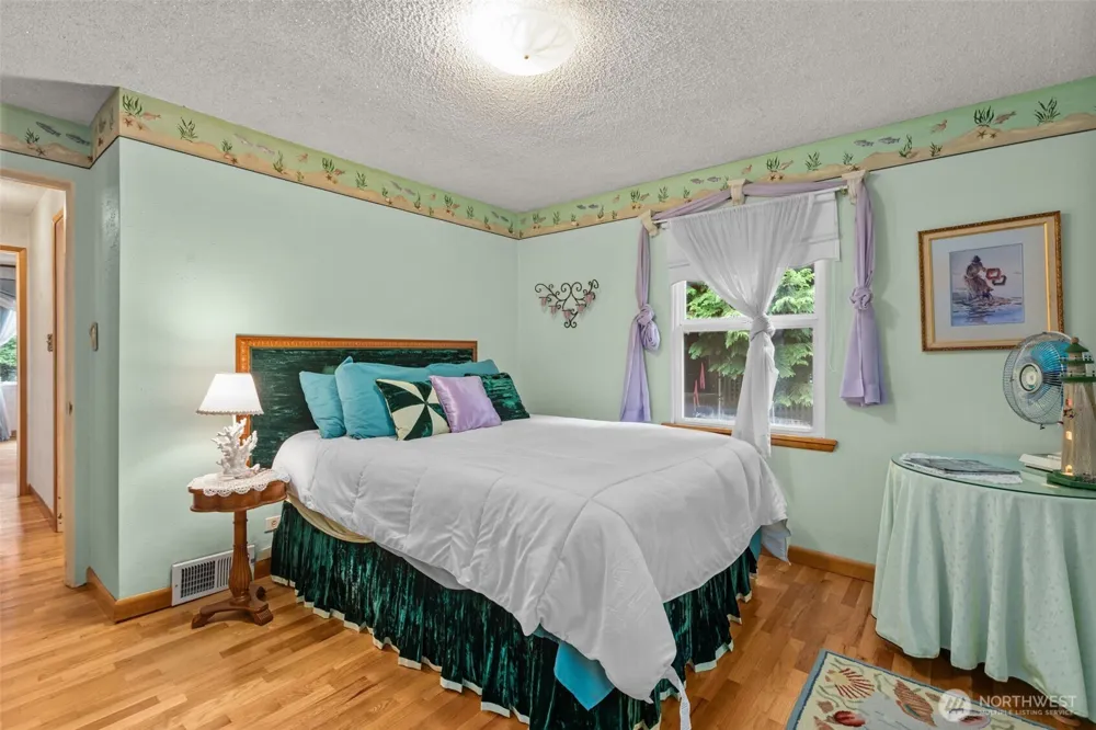 6353 School Street SW Lakewood, WA 98499