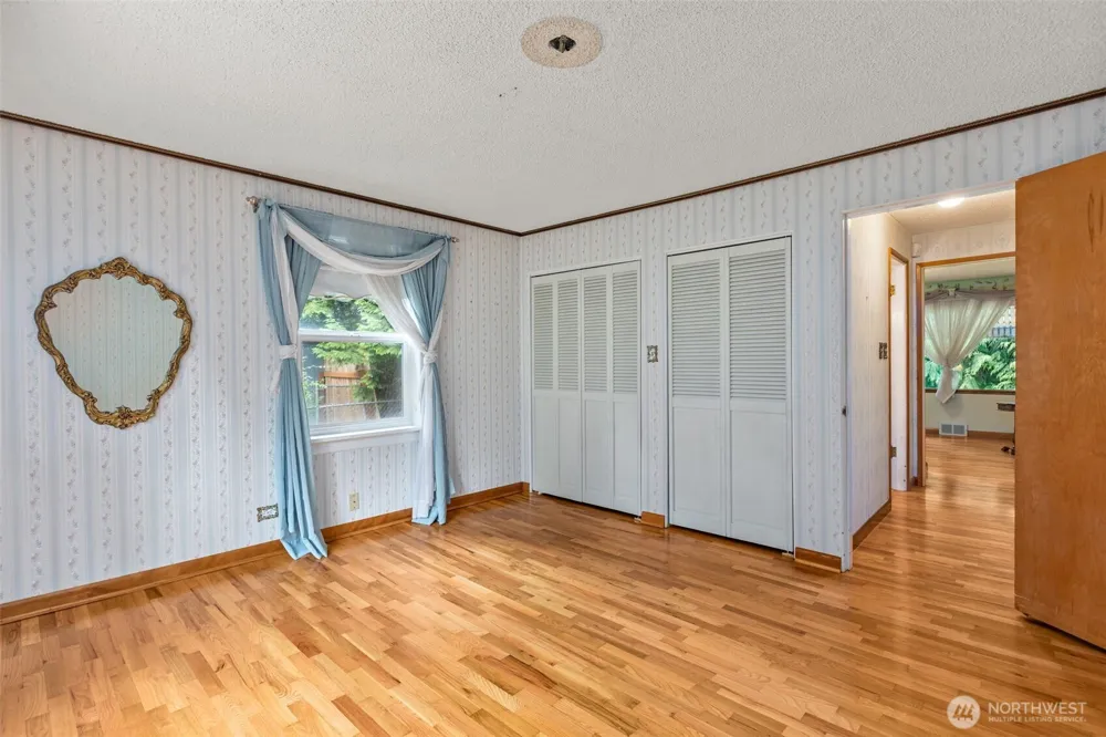 6353 School Street SW Lakewood, WA 98499