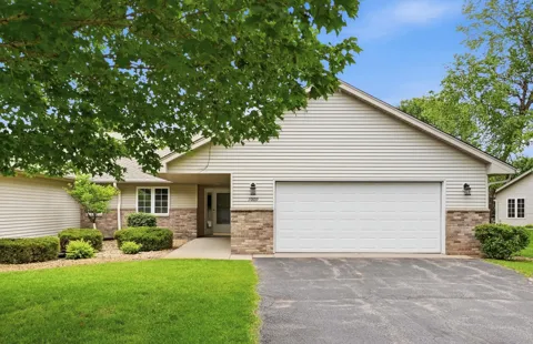 1009 Fairway Drive
