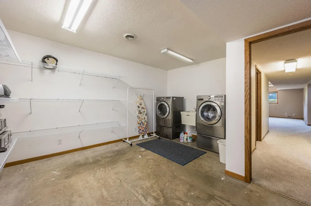 3801 Cedar Park Road Fairmont, MN 56031