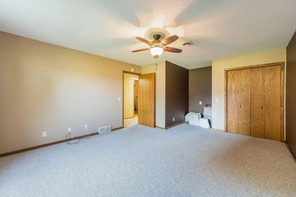 3801 Cedar Park Road Fairmont, MN 56031