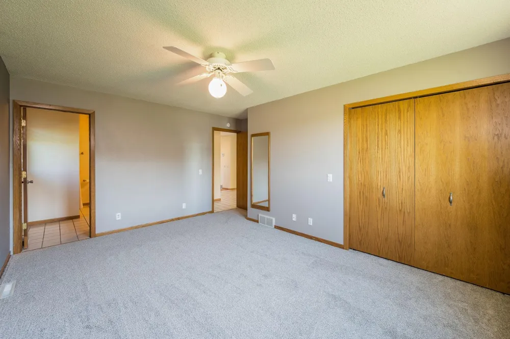 3801 Cedar Park Road Fairmont, MN 56031