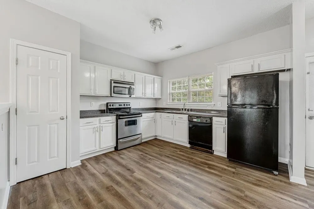 284 Commons Drive Jonesboro, GA 30236