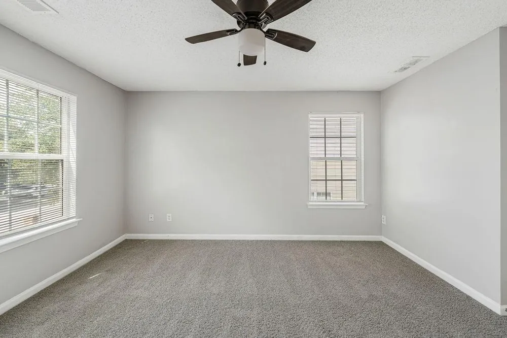 284 Commons Drive Jonesboro, GA 30236