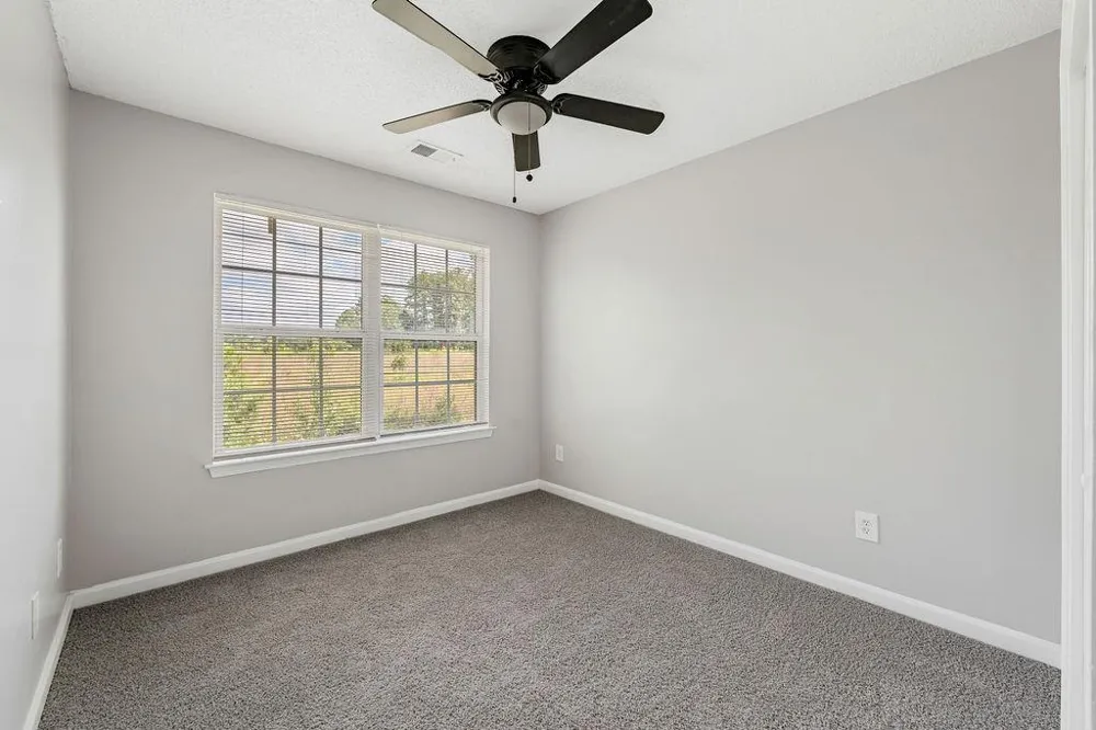 284 Commons Drive Jonesboro, GA 30236