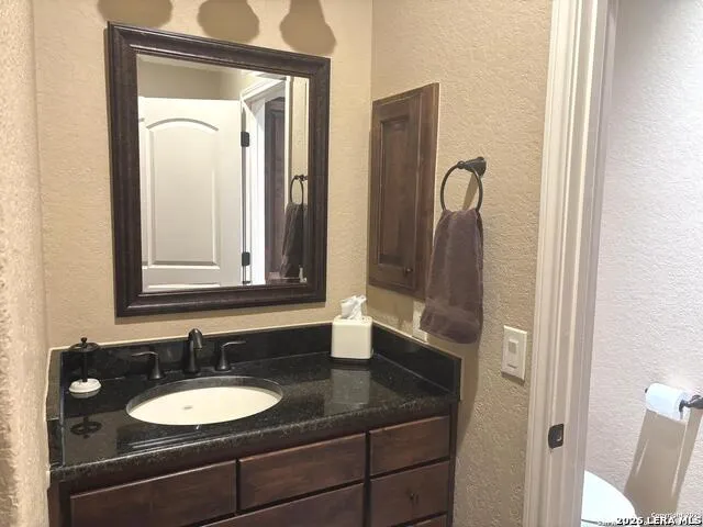 104 Park View Poth, TX 78147