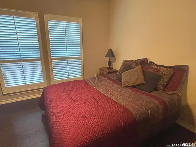 104 Park View Poth, TX 78147