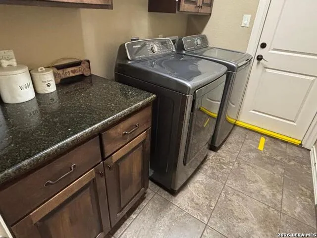 104 Park View Poth, TX 78147