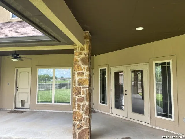 104 Park View Poth, TX 78147