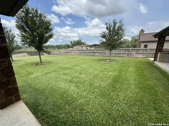 104 Park View Poth, TX 78147