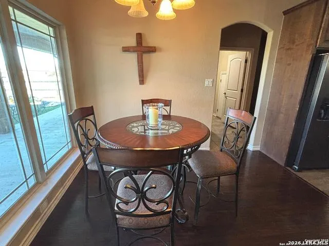 104 Park View Poth, TX 78147