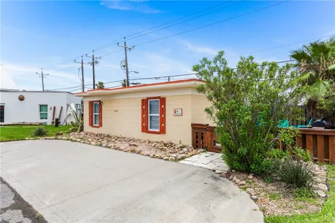 134 Alister Street #6