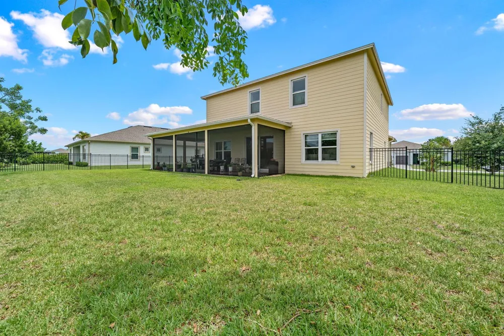 19227 Broad Shore Walk Loxahatchee, FL 33470