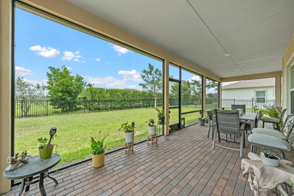 19227 Broad Shore Walk Loxahatchee, FL 33470