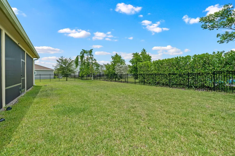 19227 Broad Shore Walk Loxahatchee, FL 33470