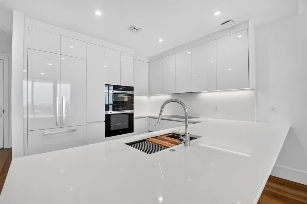 220 Lake Shore Drive #1511 Lake Park, FL 33403