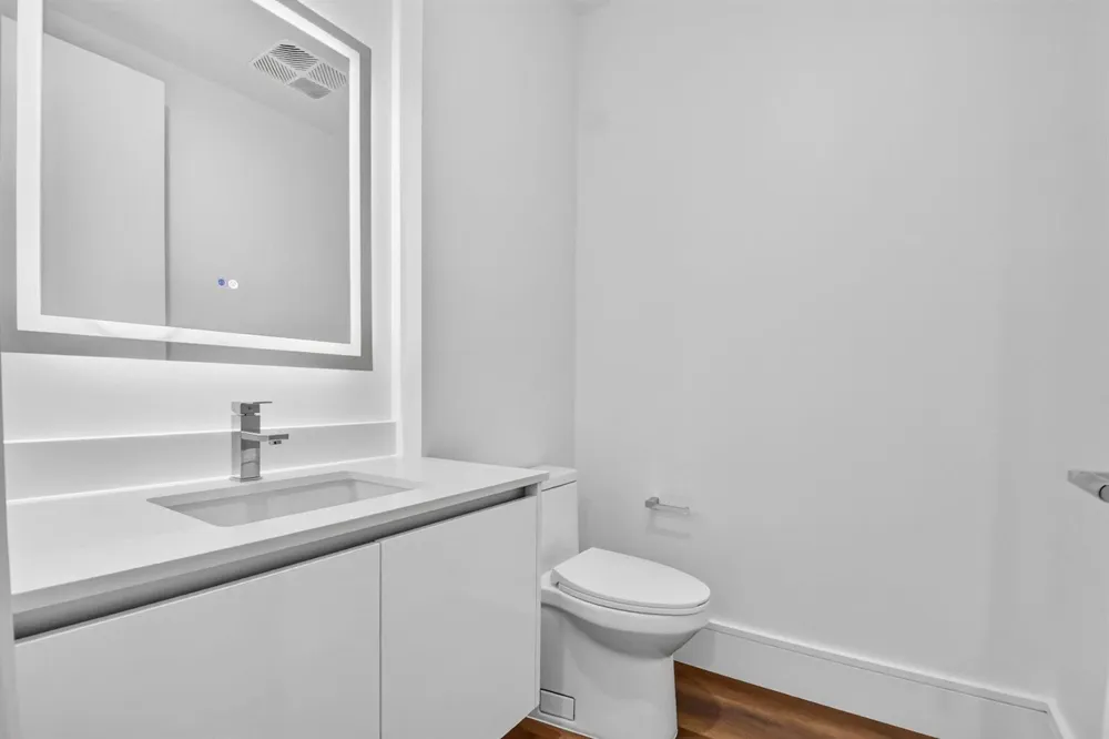 220 Lake Shore Drive #1511 Lake Park, FL 33403