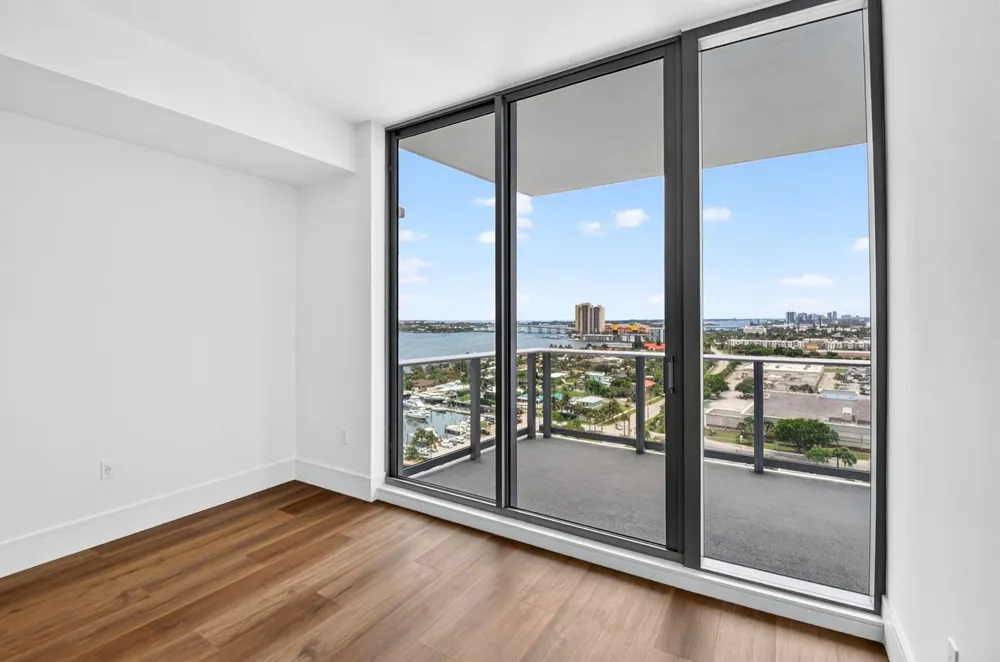 220 Lake Shore Drive #1511 Lake Park, FL 33403
