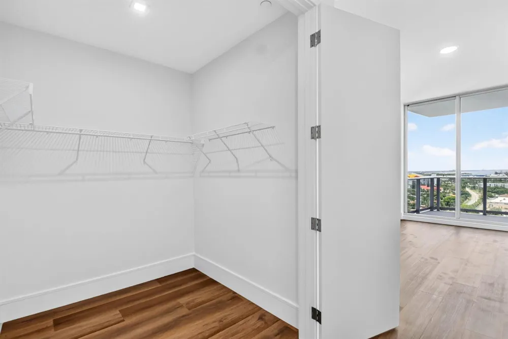 220 Lake Shore Drive #1511 Lake Park, FL 33403