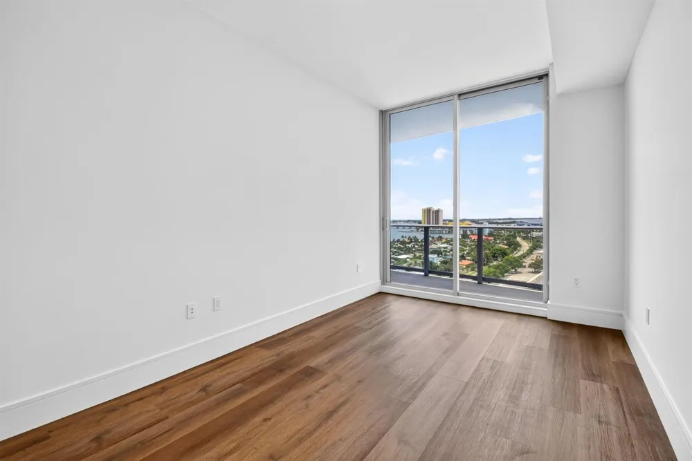 220 Lake Shore Drive #1511 Lake Park, FL 33403