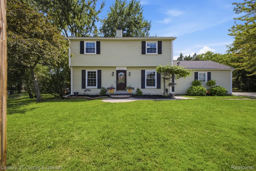 26560 Acacia Street Harrison Charter Township, MI 48045