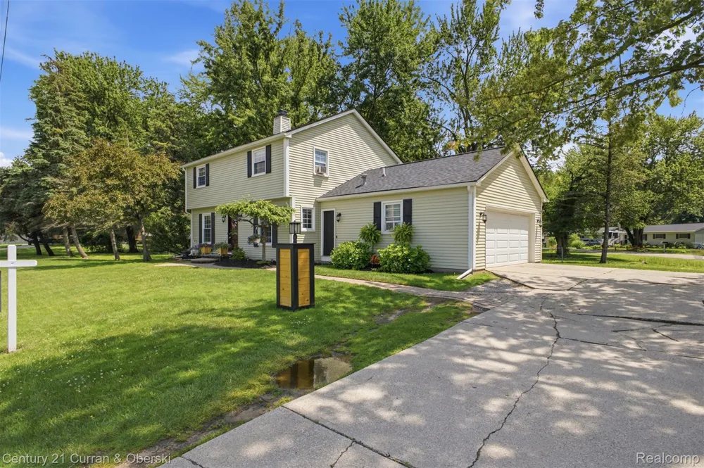 26560 Acacia Street Harrison Charter Township, MI 48045