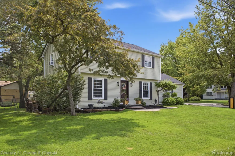 26560 Acacia Street Harrison Charter Township, MI 48045