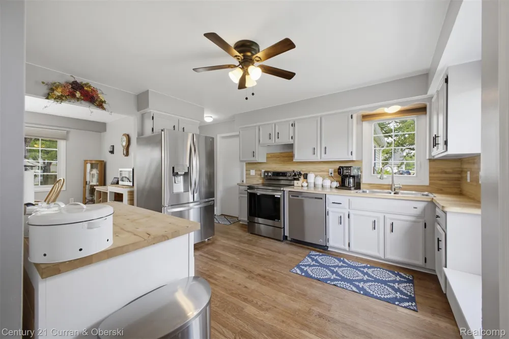 26560 Acacia Street Harrison Charter Township, MI 48045