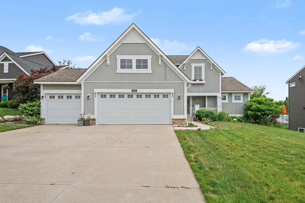 3113 Lowingside Drive Georgetown Charter Township, MI 49428