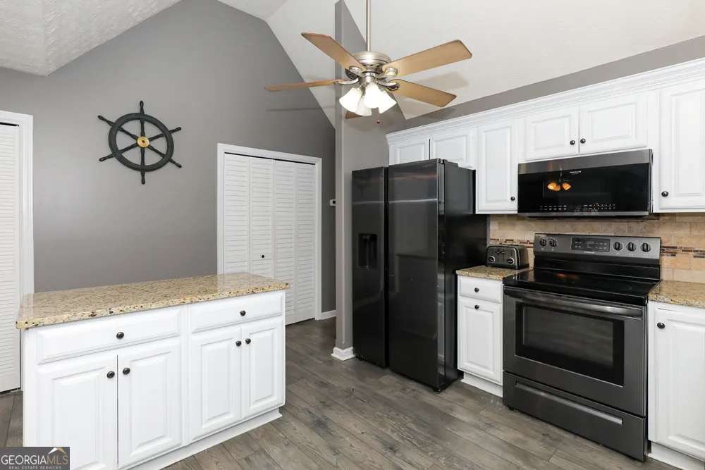 504 Rue Chalet Lavonia, GA 30553
