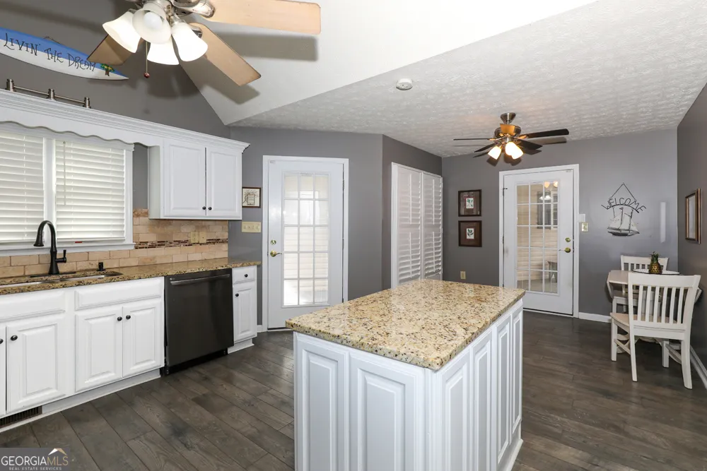 504 Rue Chalet Lavonia, GA 30553