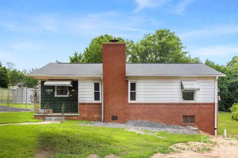 1302 W Gold Street Extension