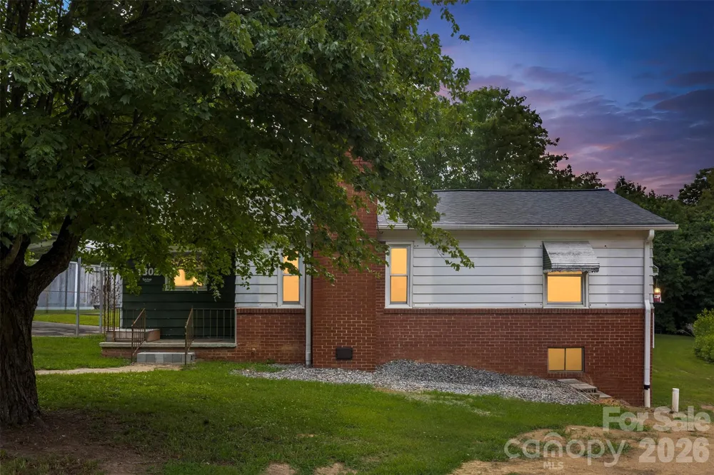 1302 W Gold Street Extension Kings Mountain, NC 28086