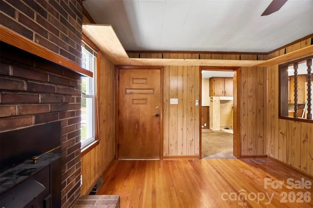 1302 W Gold Street Extension Kings Mountain, NC 28086