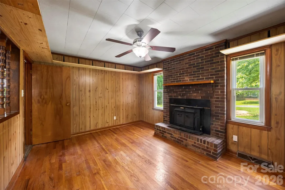 1302 W Gold Street Extension Kings Mountain, NC 28086