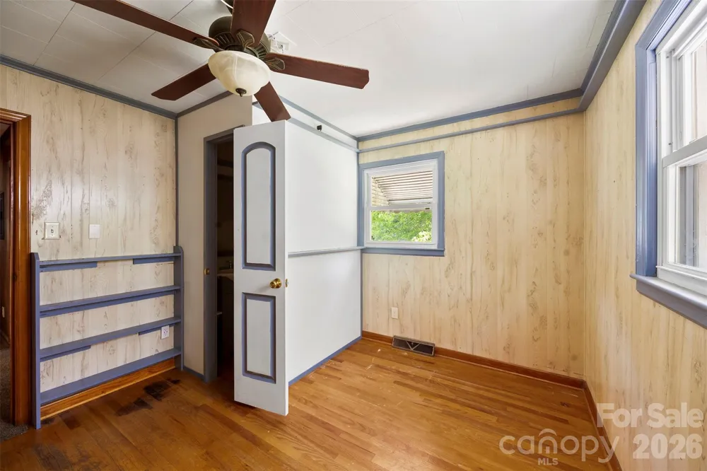 1302 W Gold Street Extension Kings Mountain, NC 28086